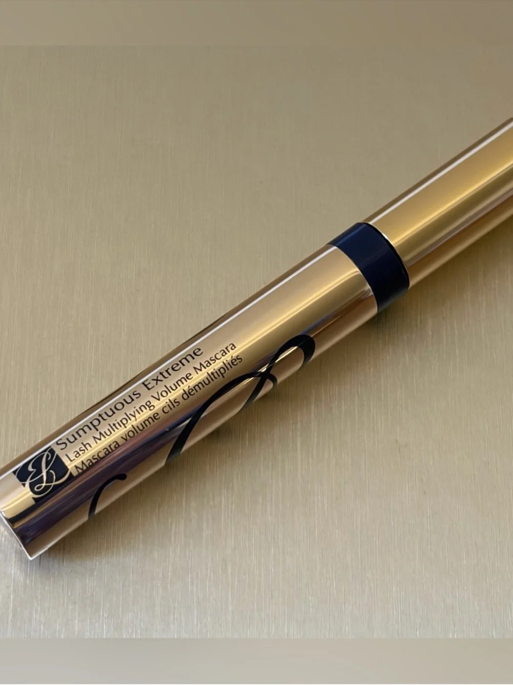 New Estee Lauder Sumptuous Extreme Mascara — Gold and Black full size